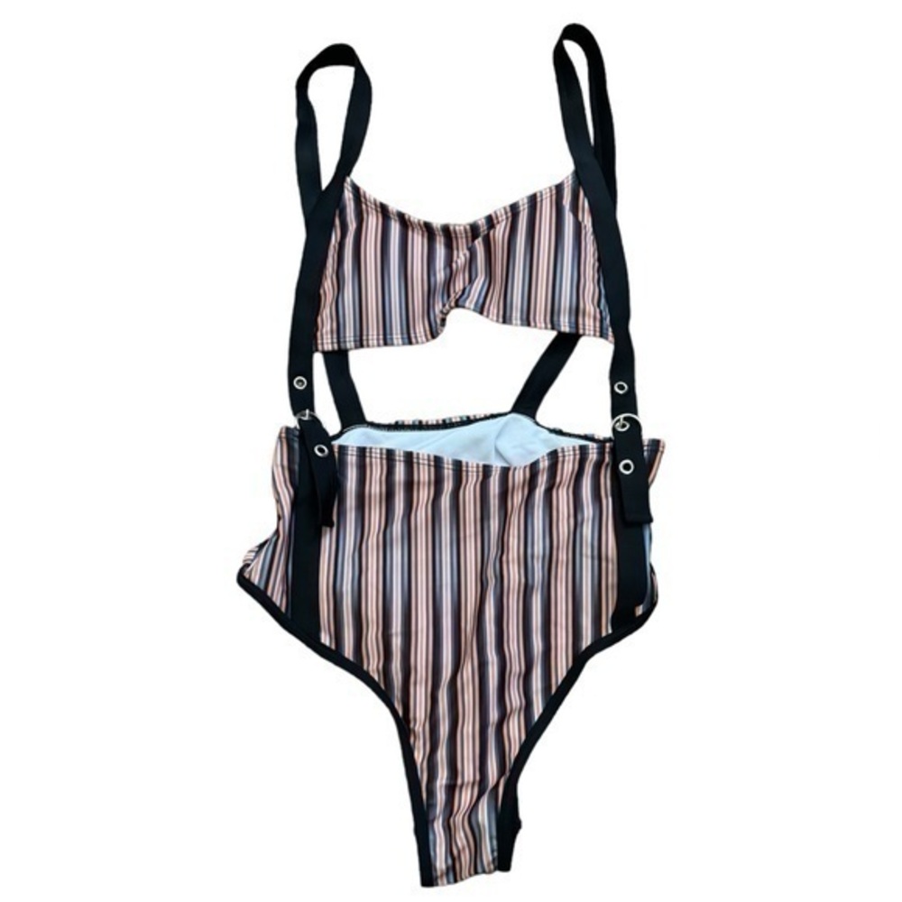 One piece bathing suit
